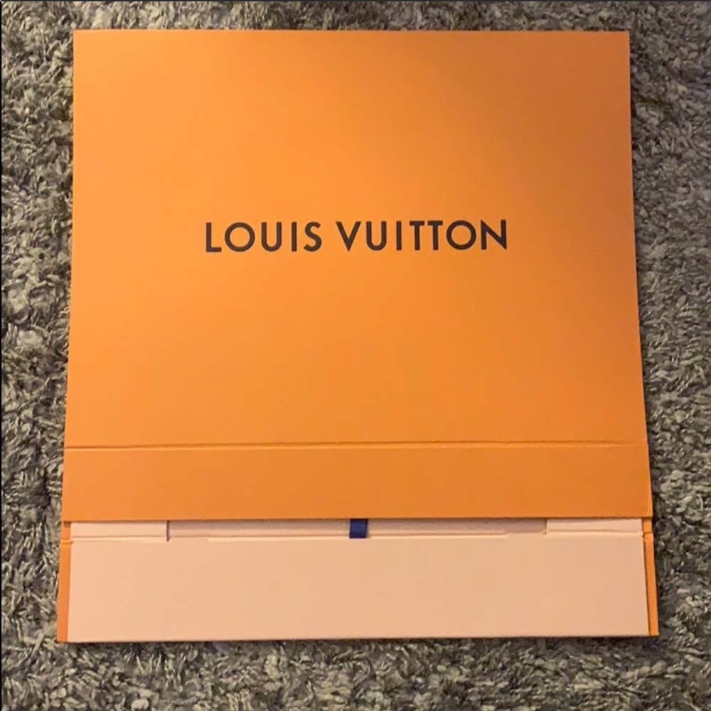Large Louis Vuitton Orange Box - Picture 1 of 3